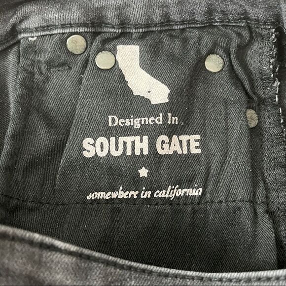 Ag Adriano Goldschmied The Heather Distressed Denim Shorts Size 14 - Picture 8 of 9